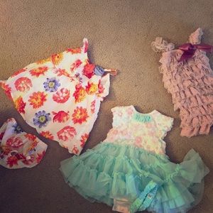 Girls dresses size 9-12 months